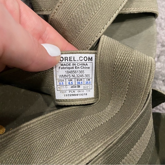 Sorel Out N About Strap Sandals - Picture 9 of 9